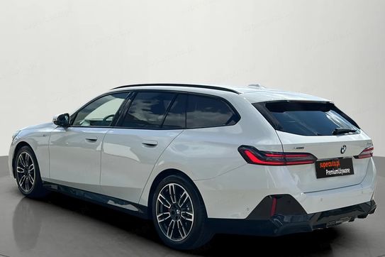 BMW Seria 5 Touring 520d xDrive M Sport