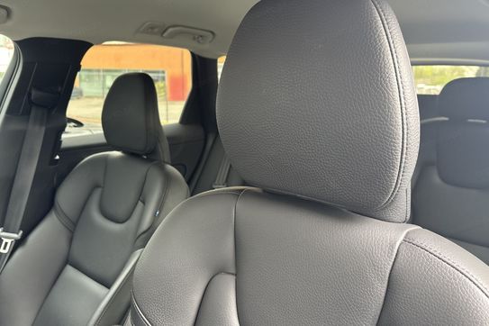 Volvo XC60 B4 B Plus Dark