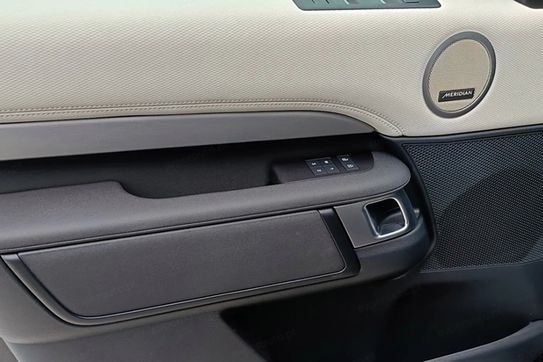 Land Rover Discovery V 3.0 D250 Dynamic SE