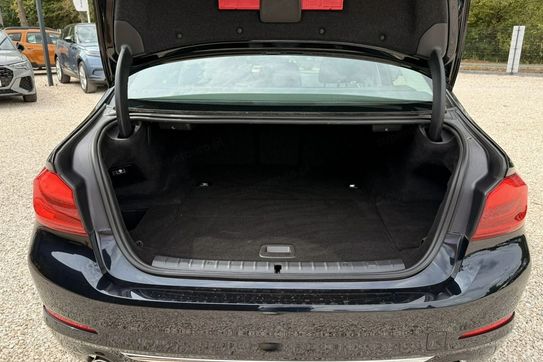 BMW Seria 5 530e iPerformance Luxury Line aut