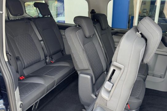 Ford Transit Custom Kombi M1 320 L2H1 Limited A8