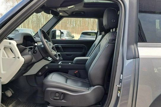 Land Rover Defender 90 P400 SE
