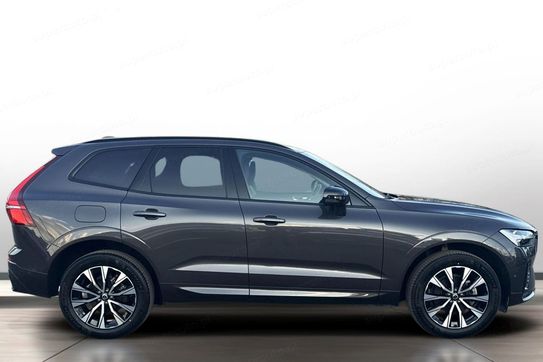 Volvo XC60 B5 B AWD Plus Dark aut