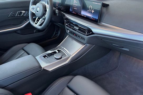 BMW Seria 3 330i xDrive M Sport