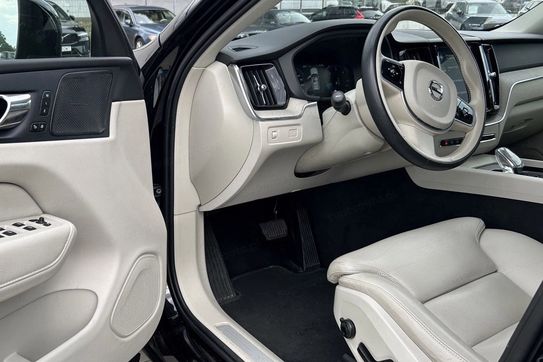 Volvo XC60 B4 D AWD Inscription