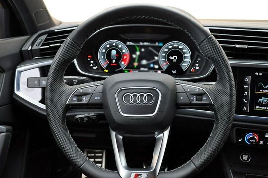 Audi Q3 45 TFSI quattro S-Line S tronic