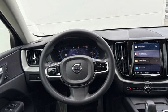 Volvo XC60 B4 D AWD Plus Dark aut