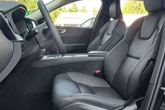 Volvo XC60 B5 B AWD Plus Bright