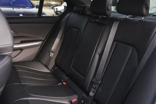 BMW Seria 3 318i M Sport