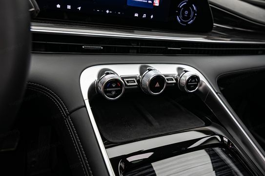 Omoda 9 1.5 Super Hybrid Exclusive AWD