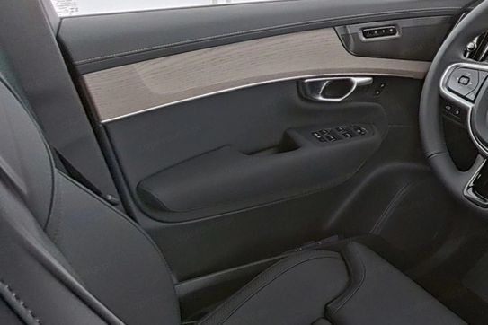 Volvo XC90 T8 AWD Plug-In Hybrid Plus Bright 7os