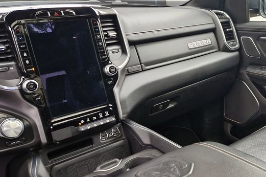 RAM 1500 5.7 V8 HEMI Laramie