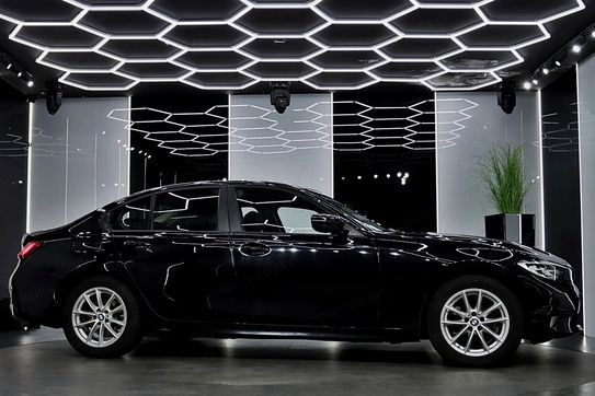 BMW Seria 3 318i Advantage aut