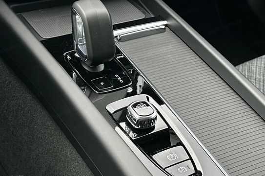 Volvo XC60 B5 B AWD Core