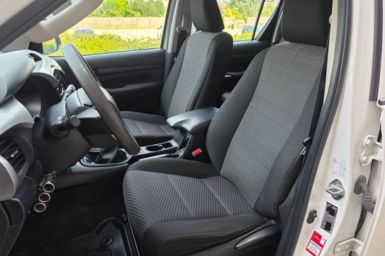 Toyota HiLux 2.4 d-4D Double Cab Dlx 4X4