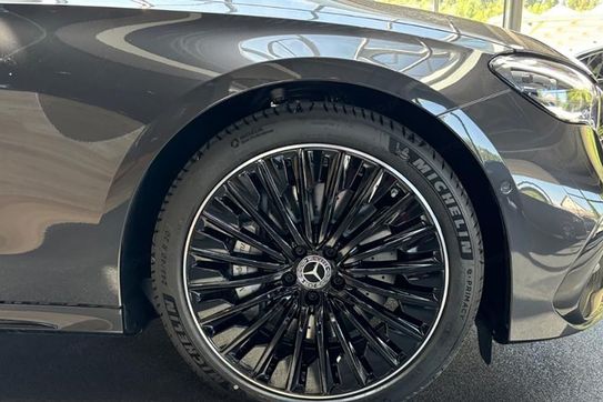 Mercedes Klasa E 220 d 4-Matic AMG