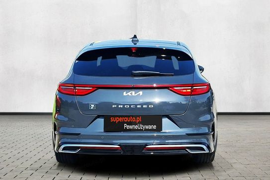 Kia Ceed 1.5 T-Gdi Gt Line Dct