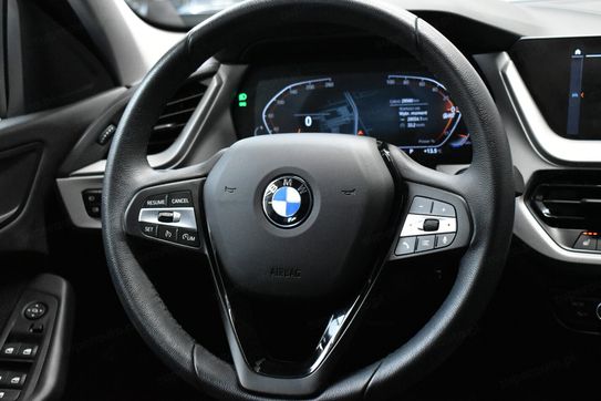 BMW Seria 1 118i