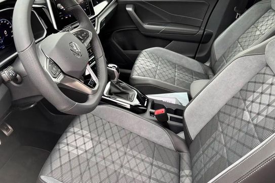 Volkswagen T-Roc R-Line Plus 1.5 TSI DSG