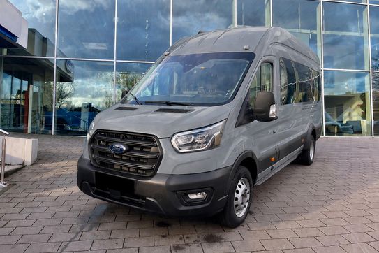 Ford Transit 460 M2 L4H3 RWD Trend Autobus