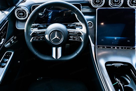 Mercedes GLC 300  4-Matic AMG Line