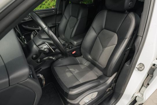 Porsche Macan Standard