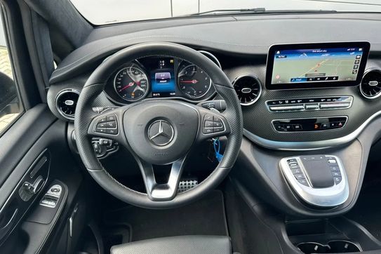 Mercedes V Klasa 300 d 4MATIC Exclusive (długi)