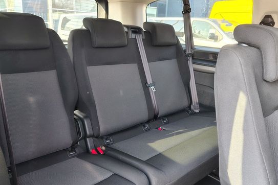 Peugeot Traveller BlueHDi