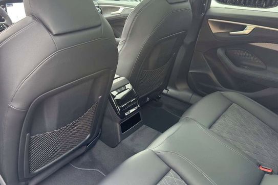 Audi A6 TDI quattro S line Avant