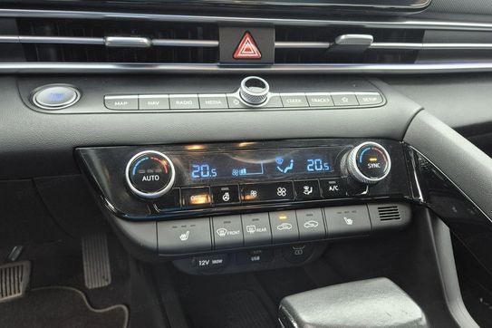 Hyundai Elantra 1.6 Executive CVT