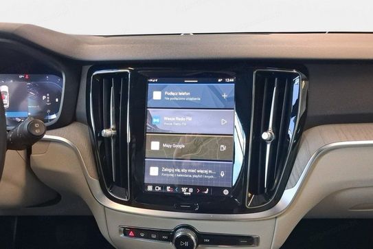 Volvo V60 CC Core B4 D AWD aut