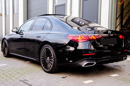 Mercedes Klasa E 200 AMG