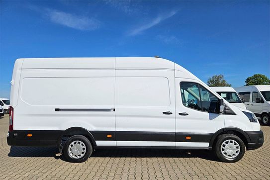 Ford Transit L4H3