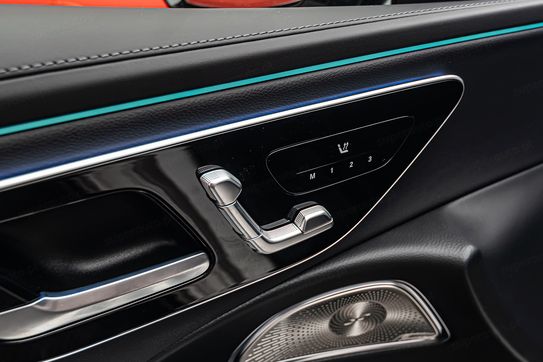 Mercedes E Klasa 220 d 4-Matic AMG