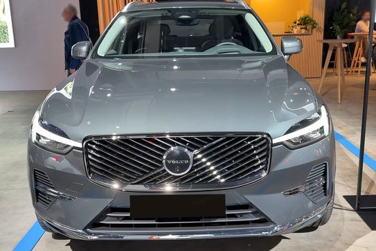 Volvo XC60 T6 Plug-In Hybrid AWD Ultra Bright