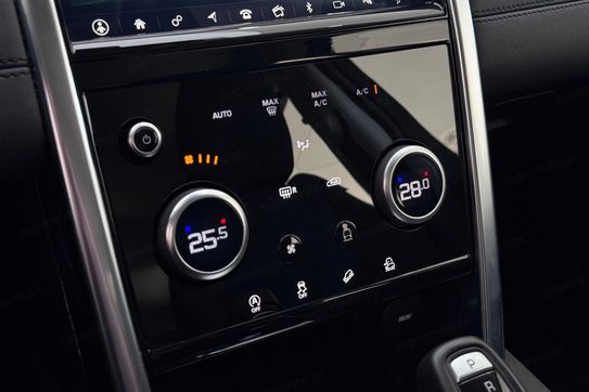 Land Rover Discovery Sport D180 AWD