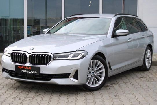 BMW Seria 5 520d xDrive Luxury Line Touring