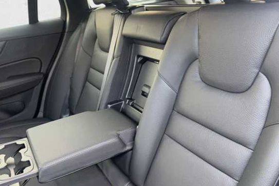 Volvo V60 T6 AWD Plug-In Hybrid Plus Dark aut