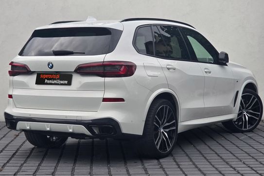 BMW X5 M50d