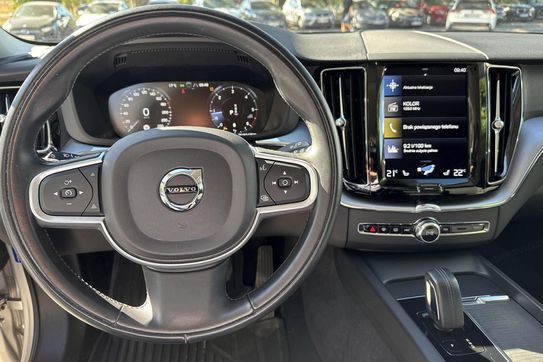 Volvo XC60 B4 D Momentum Pro