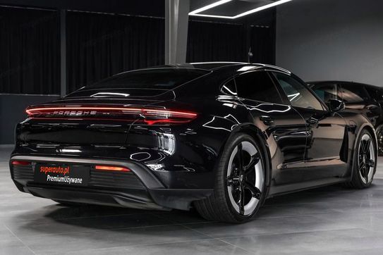 Porsche Taycan 4S
