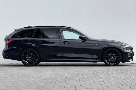 BMW Seria 3 Touring 318d Sport Line