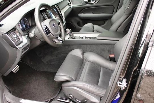 Volvo V60 T6 AWD R-Design