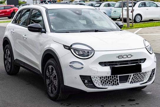 Fiat 600 Icon 1.2 Turbo Hybrid eDCT