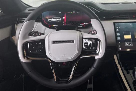 Land Rover Range Rover Sport 4.4 V8 P635 SV