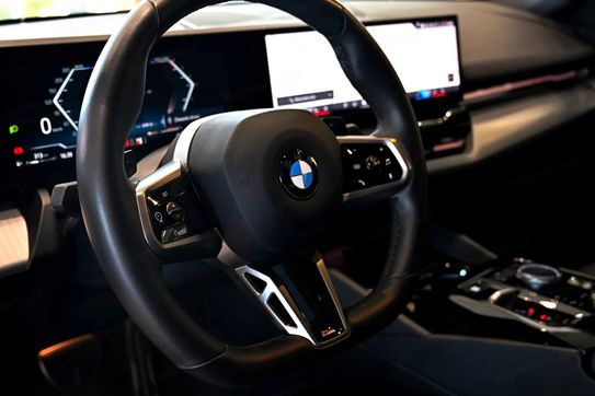 BMW Seria 5 520d xDrive M Sport