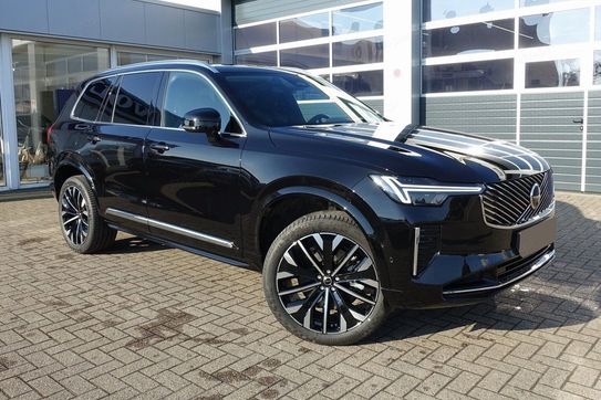 Volvo XC90 T8 AWD Plug-In Hybrid Ultra Bright