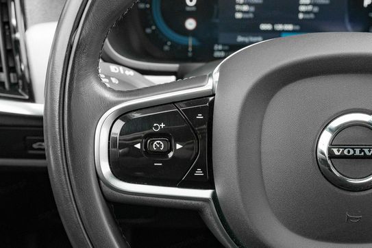 Volvo S90 D5 AWD Momentum