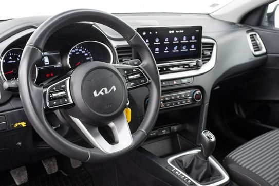 Kia Ceed 1.5 T-GDI M