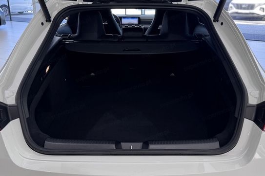 Mercedes CLA Shooting Brake 200 AMG Line